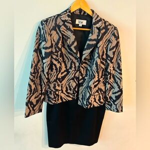 Gray and black size 16, 2 piece le suit blazer and skirt set